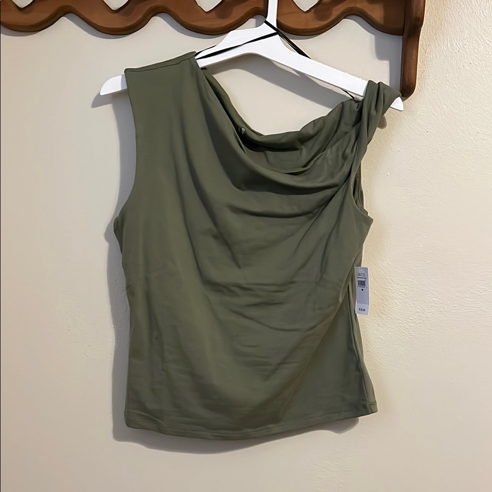 Green Asymmetrical top